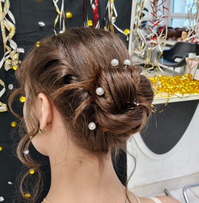 Sylwestrowa kreatywność w wydaniu 3 klasy fryzjerskiej